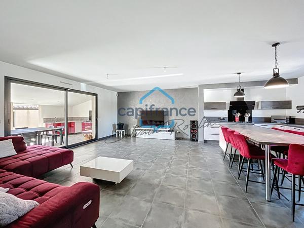 PIERRELATTE – FERME BAUMET | Villa de plain-pied de 107 m², 4 chambres, DPE A et superbe terrasse couverte de 50 m²