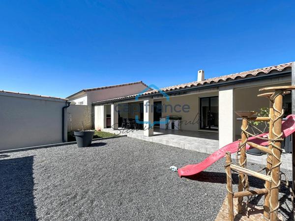 PIERRELATTE – FERME BAUMET | Villa de plain-pied de 107 m², 4 chambres, DPE A et superbe terrasse couverte de 50 m²