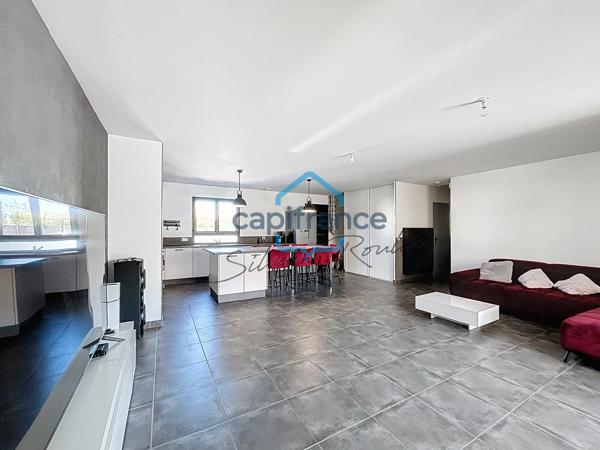 PIERRELATTE – FERME BAUMET | Villa de plain-pied de 107 m², 4 chambres, DPE A et superbe terrasse couverte de 50 m²