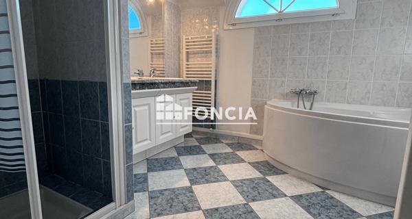 À vendre Maison 4 pièces 100 m² - L'huisserie 53970