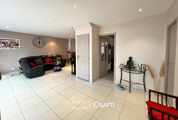 Maison 5 pièces 3 chambres 112m2 410m2 de terrain