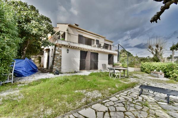 Sainte-Maxime (83120) Villa vue mer avec appartement T2 indépendant, piscine, Terrain 1 200m², Sainte-Maxime