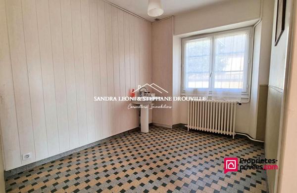 JOUY - JOLIE MAISON de 60 m², 4 PIECES