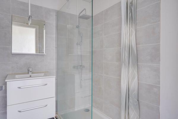 Salignac (33240) Maison 4 pièces en R+1 de 97m2 habitables avec jardinet