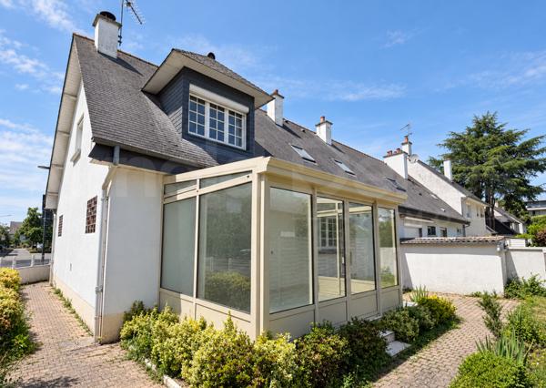 Maison familiale lumineuse avec vie de plain-pied possible - proche toutes commodités