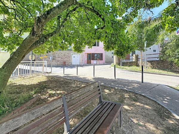 Maison village 70m² type 3 au calme VILLA ROSA: Une maison de village au charme singulier, entre histoire et douceur de vivre: