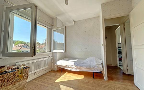 Maison à vendre    6 pièces •  Orsay