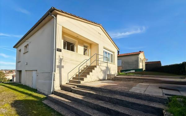 Maison à vendre    4 pièces •  Le Passage