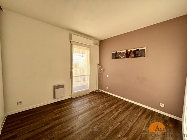 LE HAILLAN - Appartement 3 pièces en plein centre ville