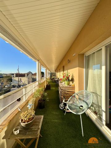 LE HAILLAN - Appartement 3 pièces en plein centre ville