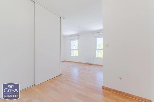 Appartement à vendre 1 pièce 31.7m² Tours (37100)