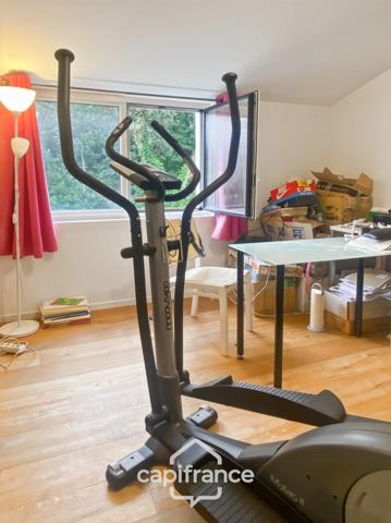 Maison à vendre 8 pièces CARQUEIRANNE (83) - Quartier Canebas - 6 chambres - 220 m2 habitable - Piscine.