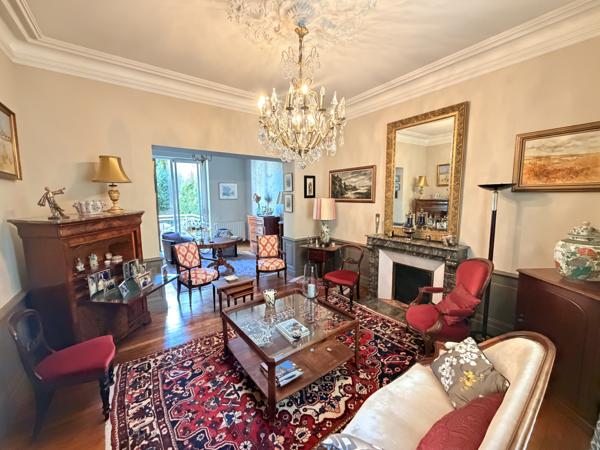 Maison 9 pièce(s) 7 chambre(s) 222 m²