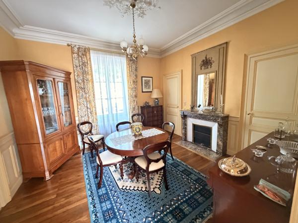 Maison 9 pièce(s) 7 chambre(s) 222 m²