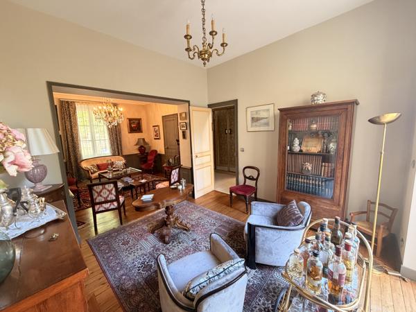 Maison 9 pièce(s) 7 chambre(s) 222 m²