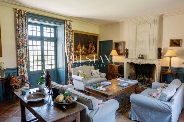 Une chartreuse au coeur de 45 hectares, vue somptueuse, entre Bergerac et Sarlat, BERGERAC
