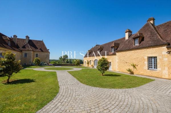 Une chartreuse au coeur de 45 hectares, vue somptueuse, entre Bergerac et Sarlat, BERGERAC