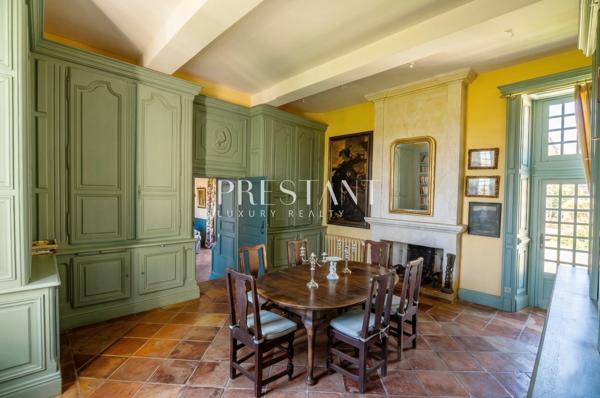 Une chartreuse au coeur de 45 hectares, vue somptueuse, entre Bergerac et Sarlat, BERGERAC