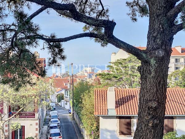Bel appartement familial de 116m2 environ, à moins de 15minutes de la Grande Plage à pied., BIARRITZ