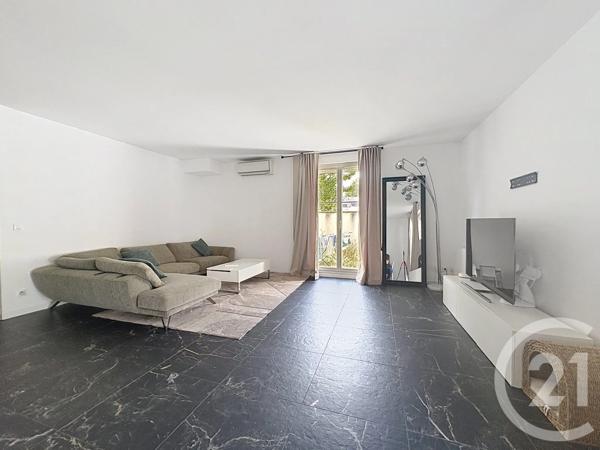 Maison à vendre  6 pièces - 107,35 m 2   MOISSY CRAMAYEL  - 77