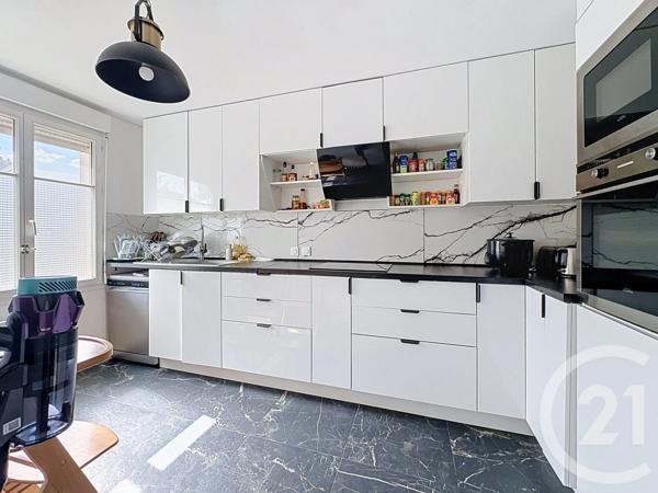 Maison à vendre  6 pièces - 107,35 m 2   MOISSY CRAMAYEL  - 77