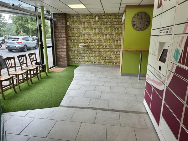 Location / Local Commercial