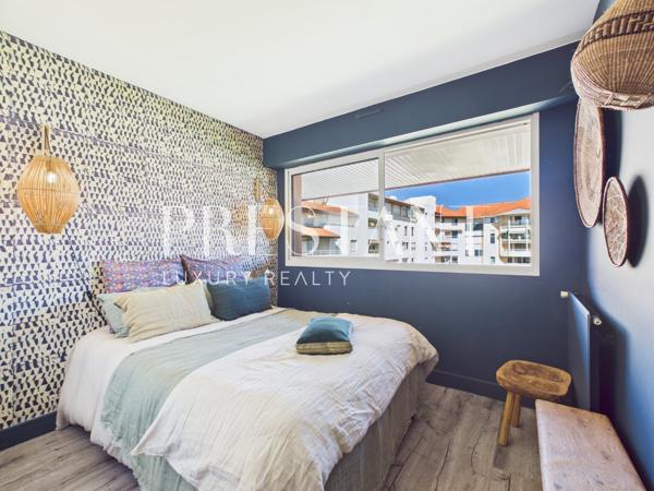 Appartement rare – Dernier étage avec terrasse, ascenseur, vue dégagée,et garage au cœur de Biarritz, BIARRITZ