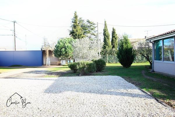 Maison Traditionnelle rénovée sur beau terrain clos