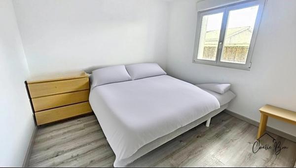 Maison Traditionnelle rénovée sur beau terrain clos