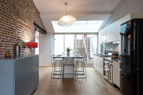 A LOUER : T3 à Lille • Grand place • 1 615 € CC • Réf. 00693-001