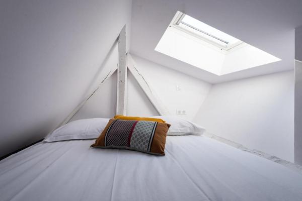 A LOUER : T3 à Lille • Grand place • 1 615 € CC • Réf. 00693-001