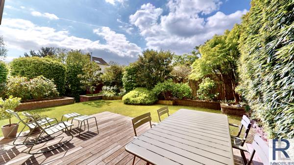 Suresnes (92150) Très belle maison contemporaine de 6 pièces de 210 m2 à Suresnes