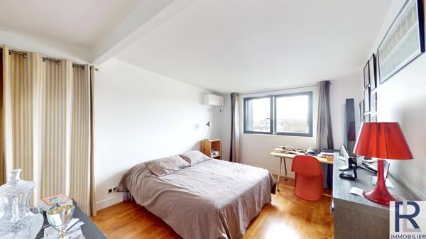 Suresnes (92150) Très belle maison contemporaine de 6 pièces de 210 m2 à Suresnes