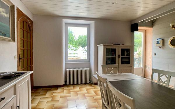 Maison à vendre    5 pièces •  Cléden-Cap-Sizun