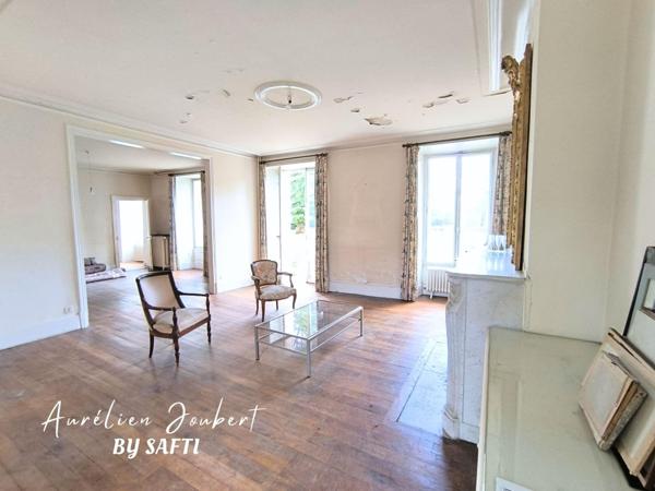 Propriété de caractère dans un écrin de verdure