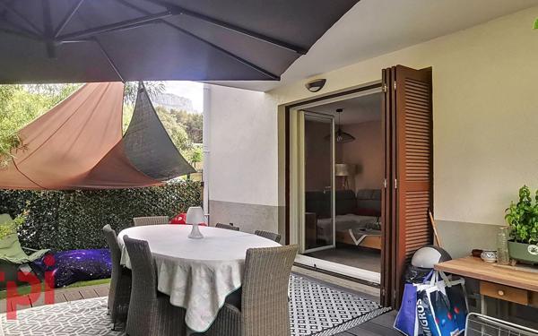 Appartement à vendre    3 pièces •  Toulon