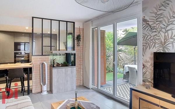 Appartement à vendre    3 pièces •  Toulon