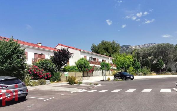 Appartement à vendre    3 pièces •  Toulon