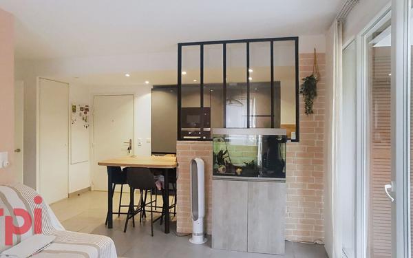 Appartement à vendre    3 pièces •  Toulon