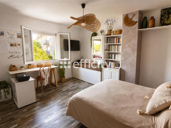 Maison
         4 pièces
        - 80 m² 238 000 € *