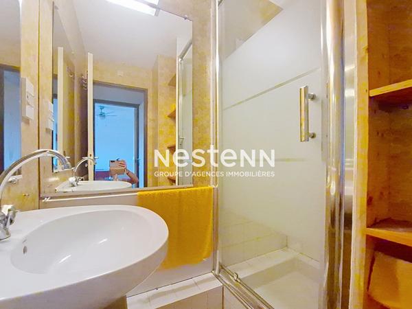 Appartement T3 avec piscine, parking et loggia / 149 000 €