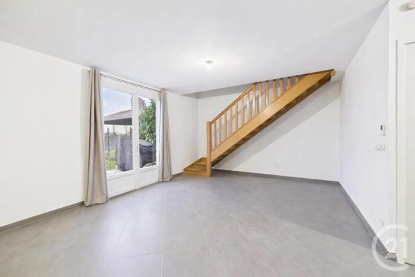 Appartement F4 à vendre  4 pièces - 82,64 m 2   CHARTRES  - 28