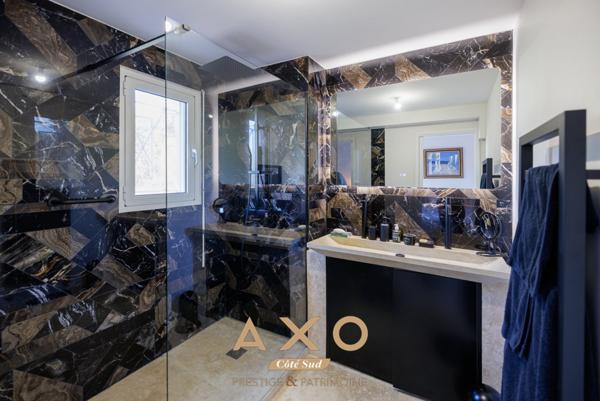 CENTRE VILLE  - APPARTEMENT DUPLEX - 150M2 - T4 - TERRASSES - BOXE - 1 650 000