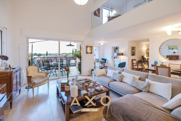 CENTRE VILLE  - APPARTEMENT DUPLEX - 150M2 - T4 - TERRASSES - BOXE - 1 650 000