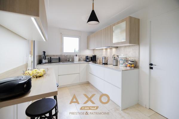 CENTRE VILLE  - APPARTEMENT DUPLEX - 150M2 - T4 - TERRASSES - BOXE - 1 650 000