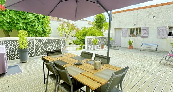 À vendre Maison 6 pièces 126 m² - Salles-sur-mer 17220