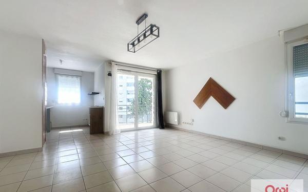 Appartement à louer    3 pièces • 66 m2 Montluçon