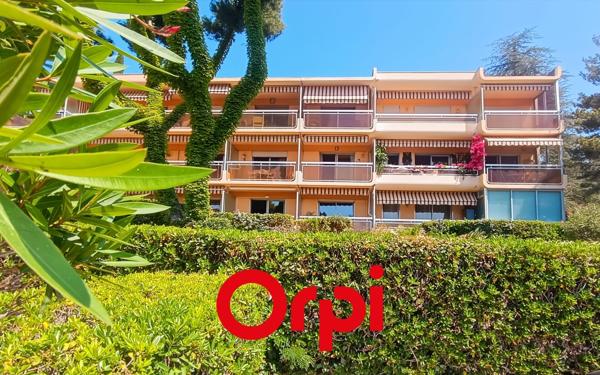 Appartement à vendre    2 pièces • 47 m2 Bandol