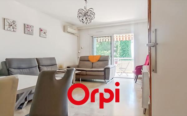 Appartement à vendre    2 pièces • 47 m2 Bandol