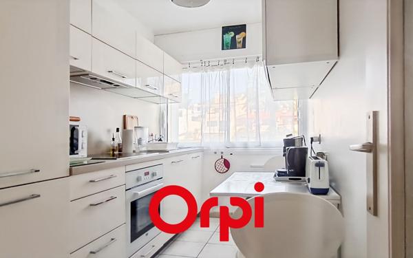 Appartement à vendre    2 pièces • 47 m2 Bandol